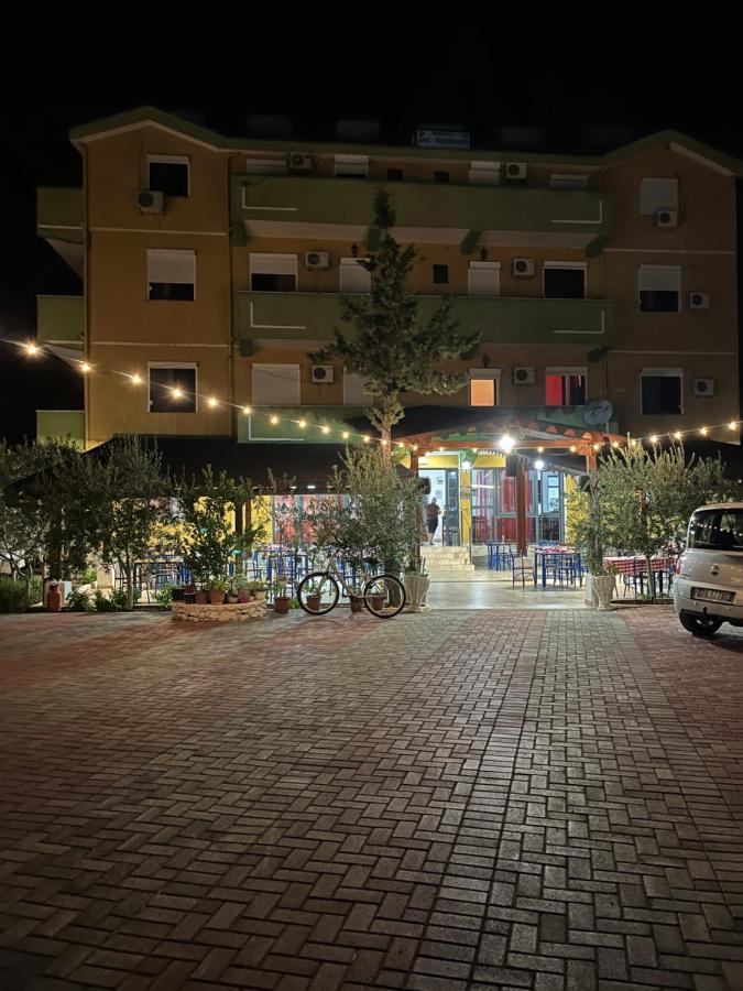 Hotel Bolonja Shëngjin Exterior foto